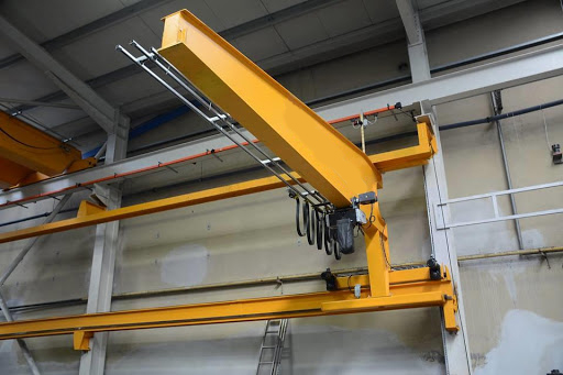 Slewing jib crane