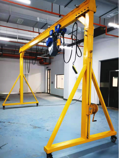 Portable walking gantry crane