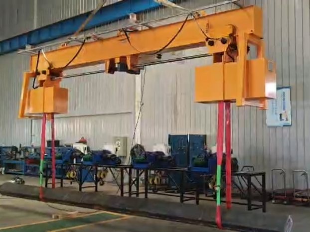 Rotator turning device for crane